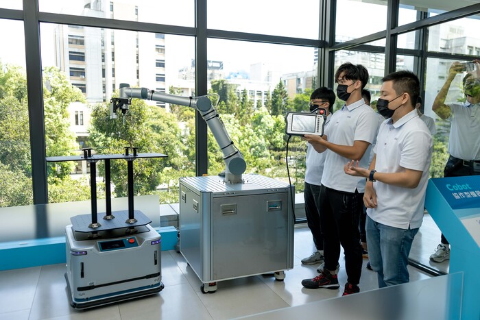 The new research center will focus on developing smart manufacturing technology such as autonomous mobile robot, robotic arm system and collaborative robot system