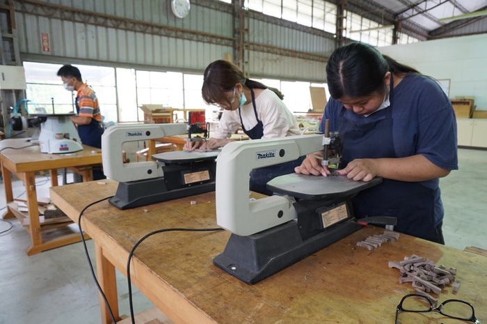 Taipei Tech Center of Woodwork Technology and Innovation (豐園北科大木創中心) held a wood carving workshop in the summer of 2020