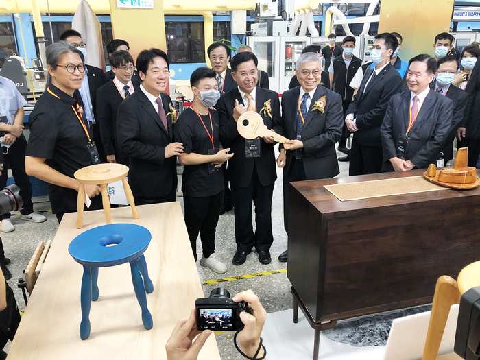 Vice President Lai Ching-te and Minister of Education Pan Wen-chung attended the opening ceremony of the base