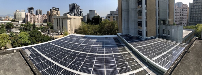 The greatest feature of the square is that its rooftop is built with solar panels and steel structure to generate solar power